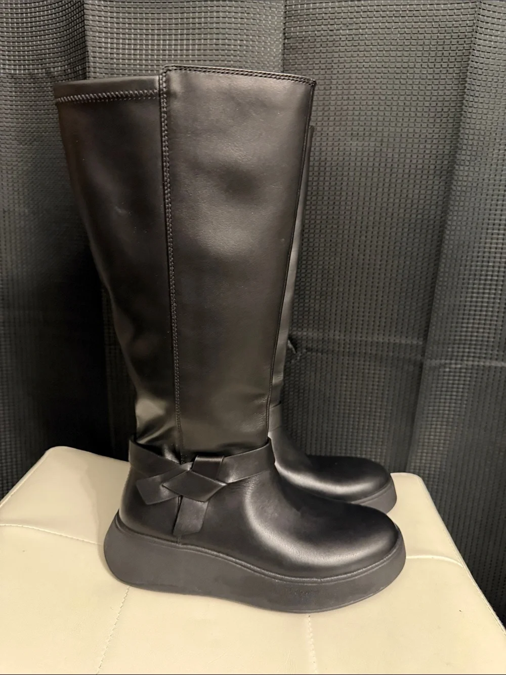 Women’s Fit Flop F-mode Folded Knot Flatform Tall Stretch Boots NWOT Sz 5